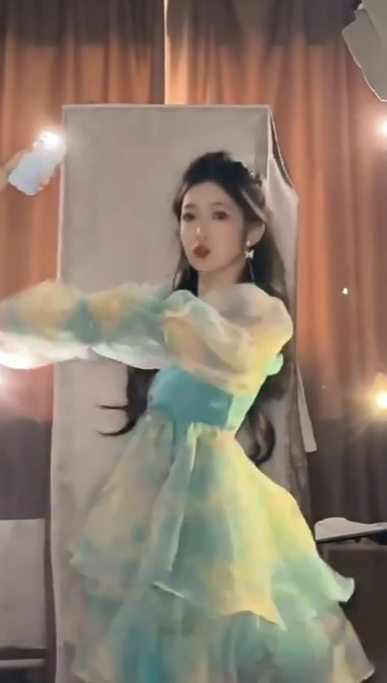 French sweet princess dress 2025 pure desire unique design fluffy fairy dress R1358