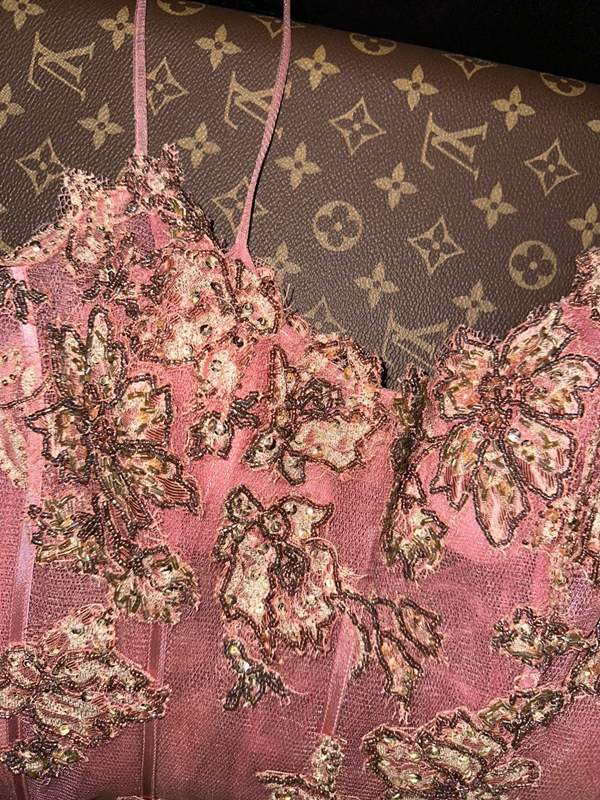 Pink halter-neck fitted tiered skirt long ball gown R6881