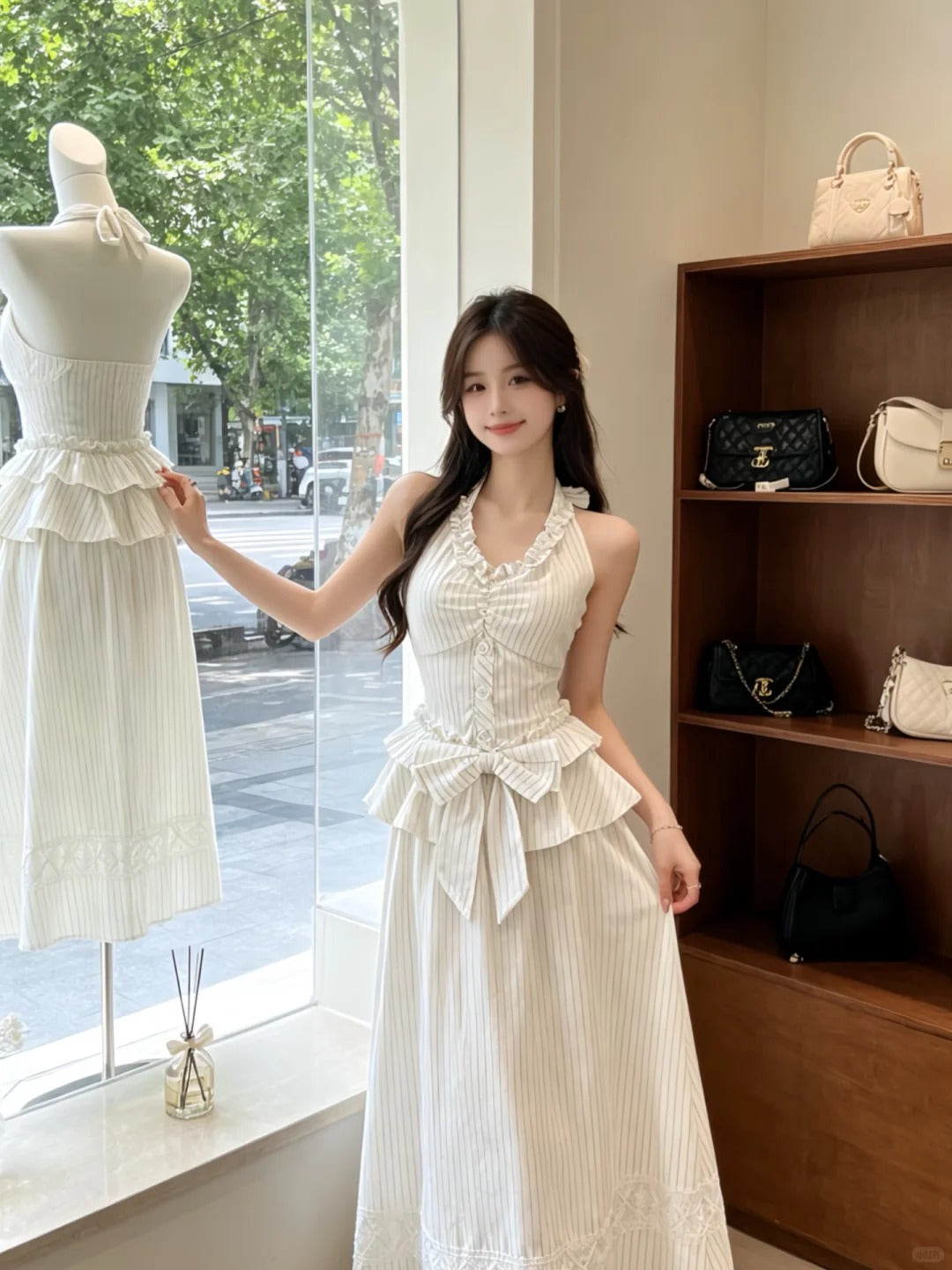 Elegant White Striped Halter Neck Dress with Ruffle V-Neck and A-Line Skirt R9129