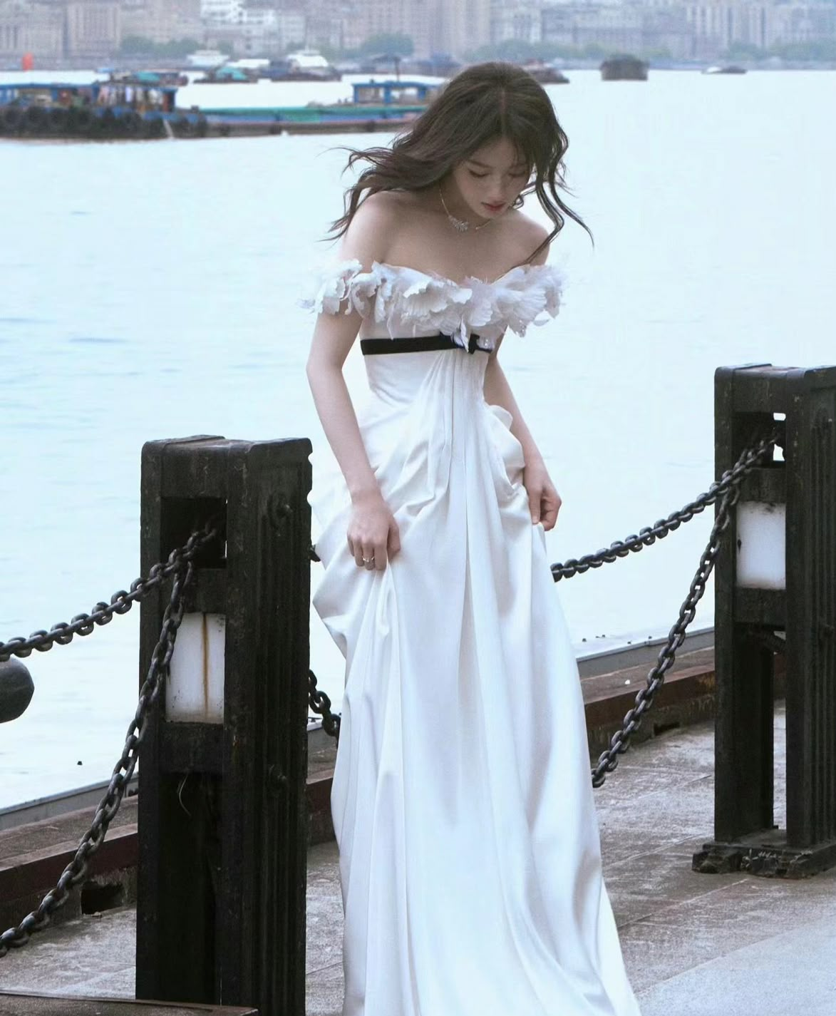 Silky Feather Layered Women's Prom Gown White Corset Maxi Evening Dress Birthday Dress — Fall Outfit 2026 New RS3227