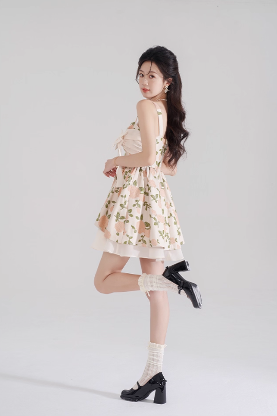 Apricot jacquard dress niche design suspender skirt summer new waist chiffon short skirt for women R4110