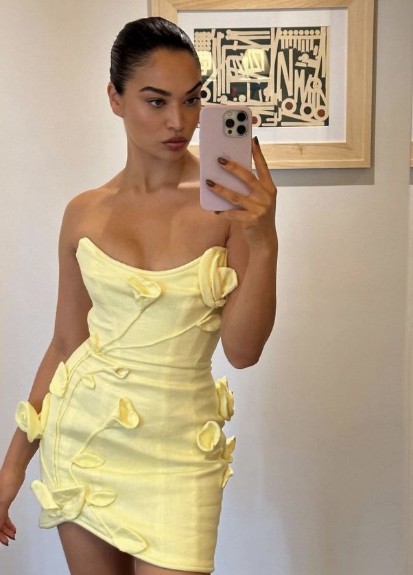 Light yellow tube top slim waist hip skirt homecoming dress R3651