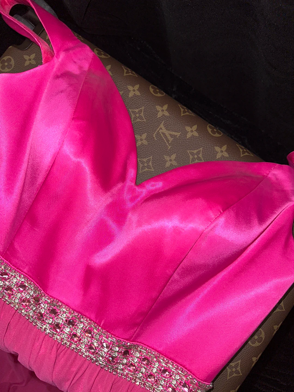 Barbie pink halter-neck fitted long ball gown R6883