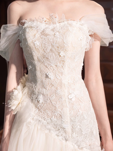 French Chic White A-Line Off-the-shoulder Embroidery Maxi Wedding Dress RS569