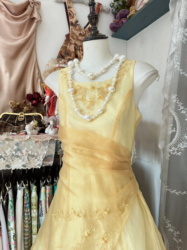 Yellow sleeveless fitted A-line maxi dress, ball gown R6289
