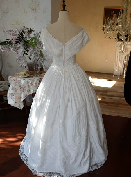 French Chic White A-Line Portrait Lace Embroidery Maxi Wedding Dress RS664