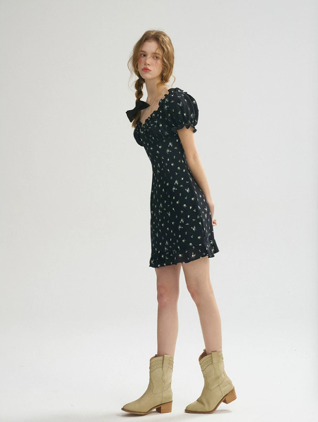 Black Floral Print Mini Dress Women With Puff Sleeves And Lace-Up Back R9477