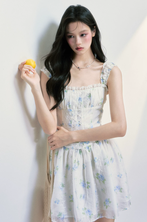 Summer Vacation Style Floral Mini Dress With Lace Trim And Square Neck R9431