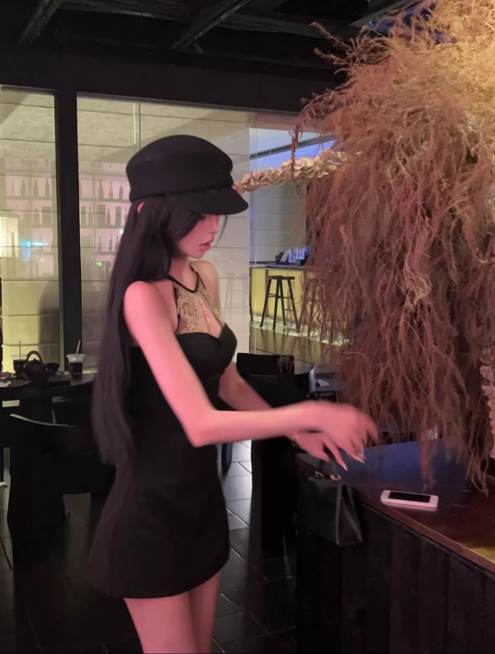 Sexy hot girl black and gold sleeveless halter dress pure desire style waist A-line short skirt R1271