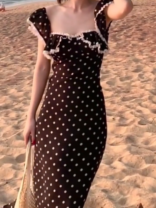 French retro lace ruffled polka dot dress 2025 slim holiday long dress R1158