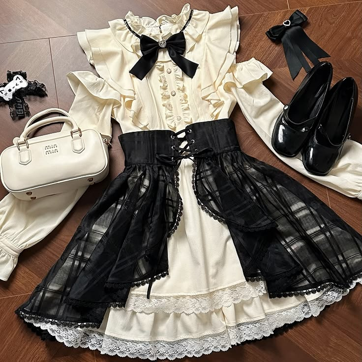Patchwork Lace Trim Women's Homecoming Dress Black and White Waist Fitted Short Prom Gown Birthday Dress RS3320