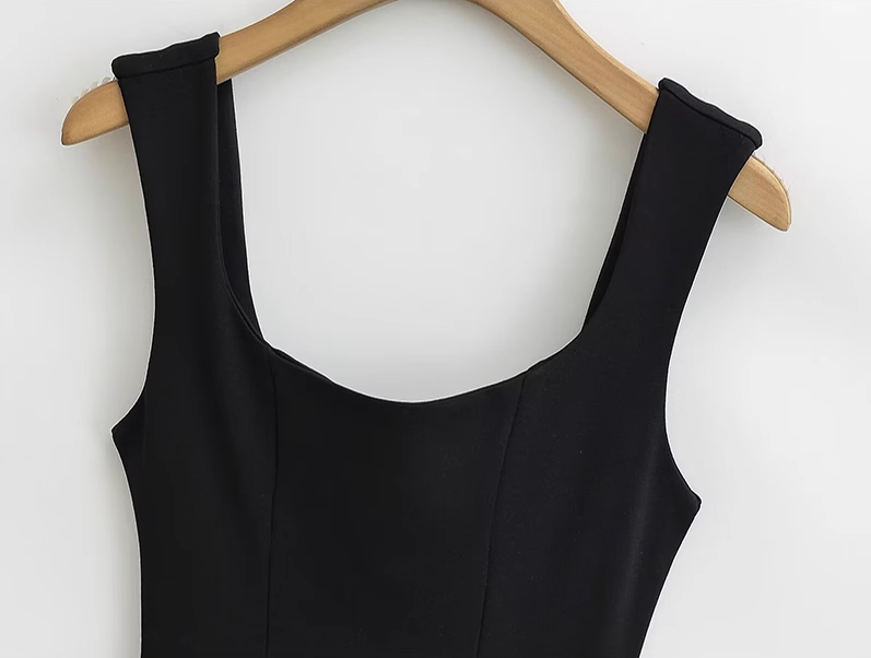 2025 Summer New French Black Dress Square Neck Waist Short Dress R0925