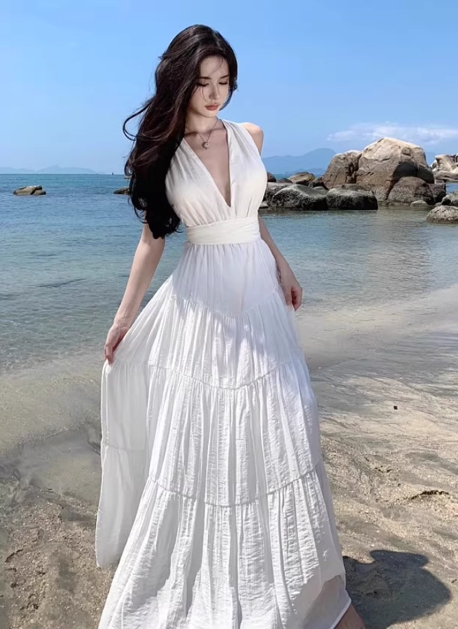 Backless V-neck swing dress new style slim seaside holiday beach dress atmosphere R1608