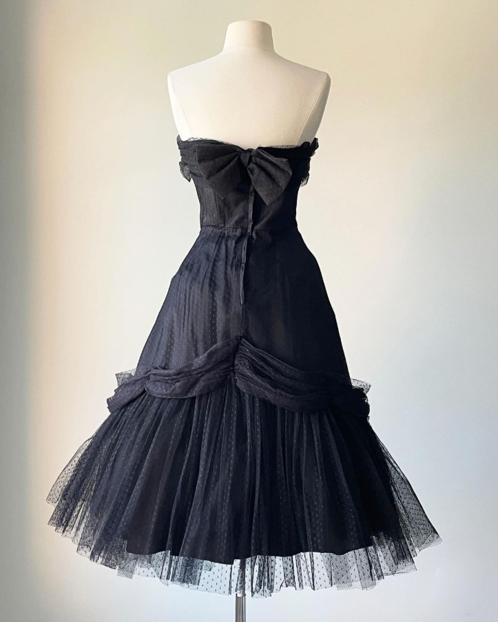 Elegant Strapless Tulle Prom Gown Black Women's Corset Maxi Evening Dress Party Dress RS2841