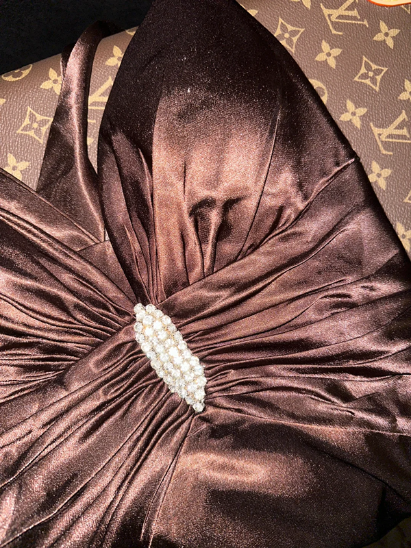 Reddish-brown halter-neck satin long ball gown, elegant and sophisticated R6930