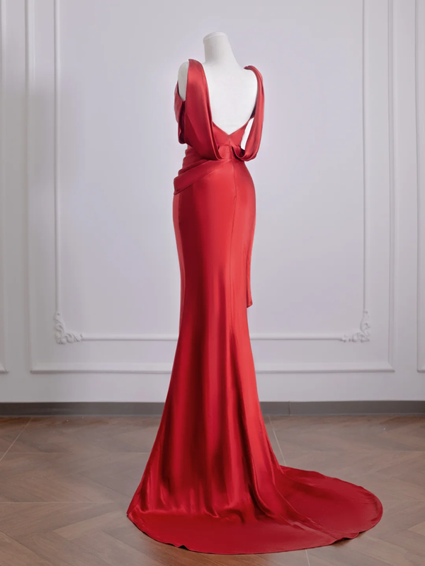 Red halter neck, fitted waist, bodycon skirt, long ball gown/bridal dress R8281