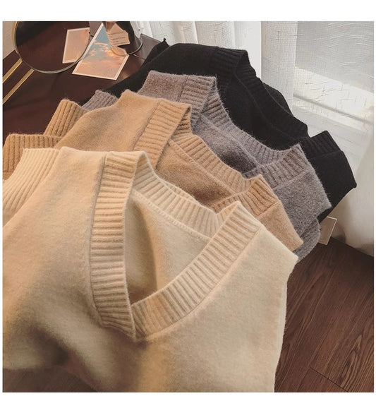 V-neck sweater vest for women sleeveless knitted vest simple style vest   S5004