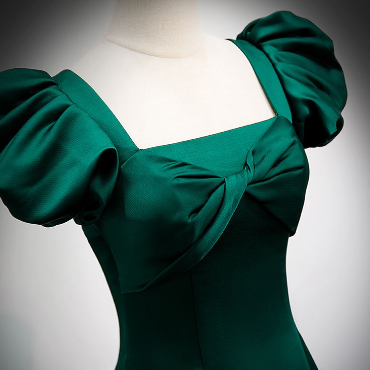 Green Satin Square Puff Sleeve Pleats Prom Dress S5314