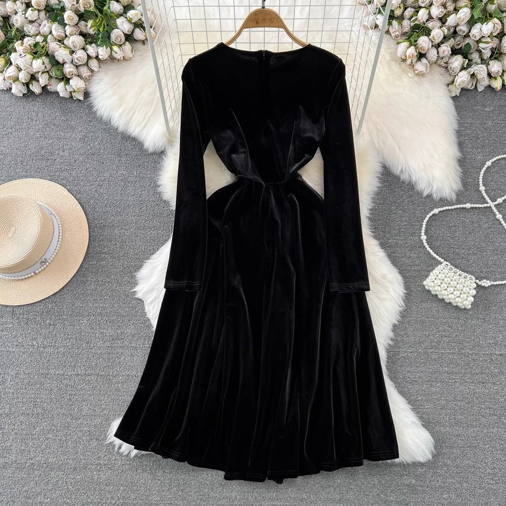 long-sleeved beaded round neck A-line velvet dress elegant long skirt S3930