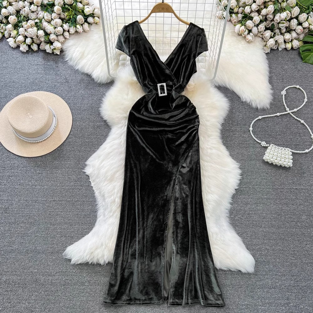 V-neck mid-length velvet dress S4290