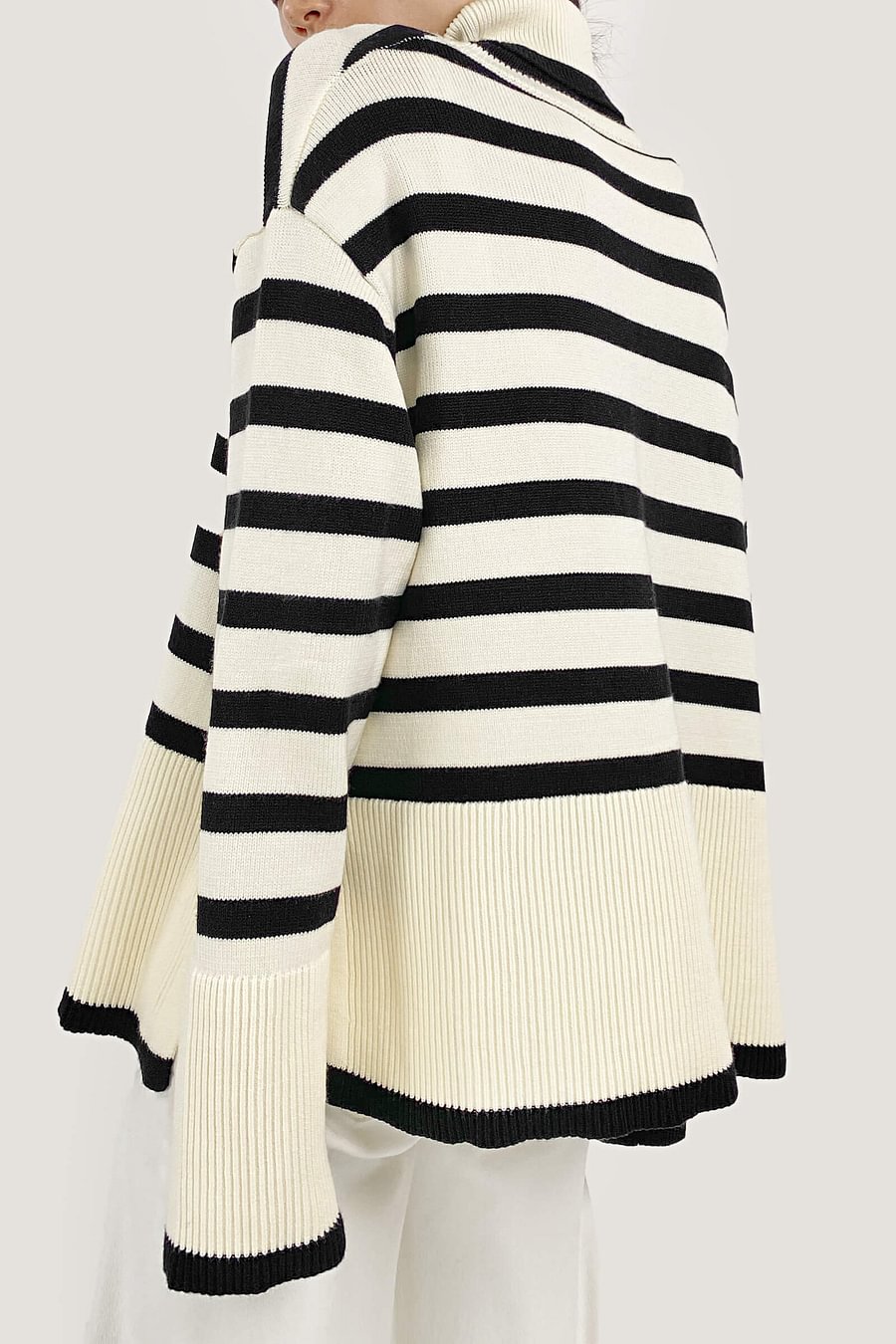 White Roll Neck Striped Ribbed Pullover Sweater S2825