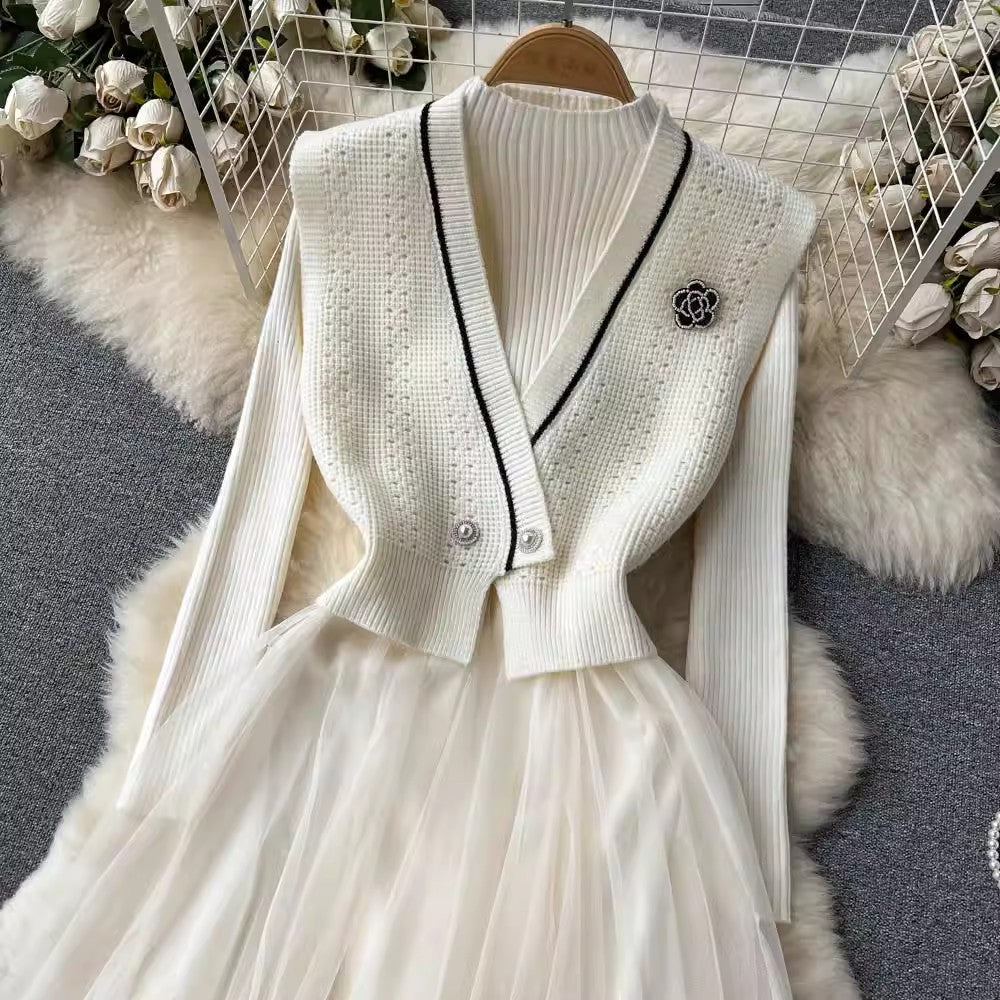 women's knitted mesh dress + short V-neck vest two-piece trendy set S4502