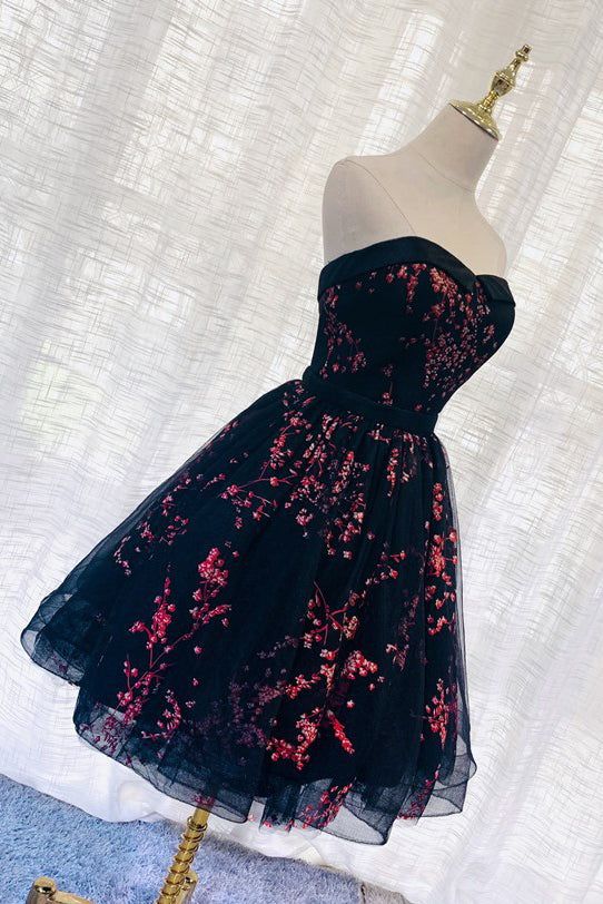 Black Cute Sweetheart Tulle Formal Dresses, Puffy Strapless Appliqued Homecoming Dress S3298