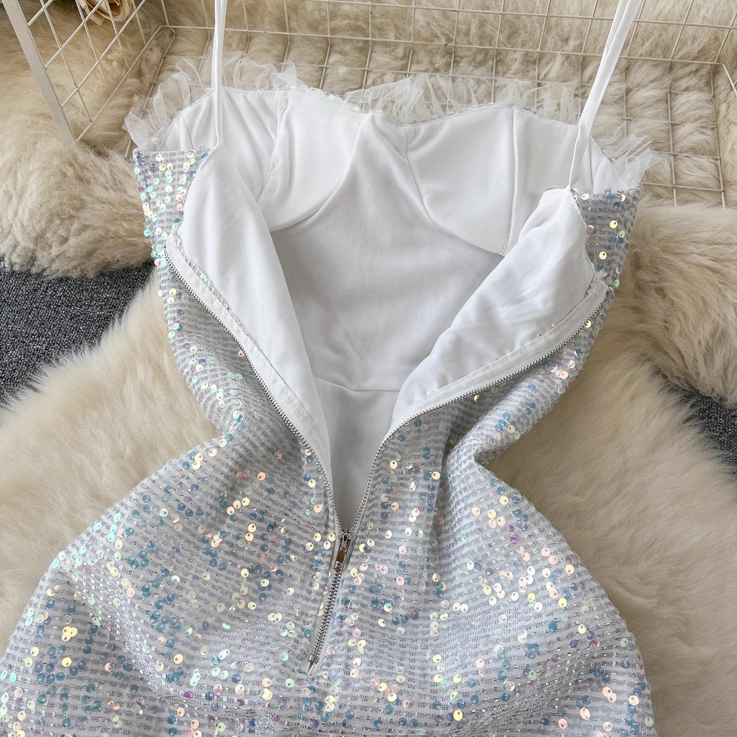 Luxurious suspender dress for women sparkling sequin design chic long skirt S4618