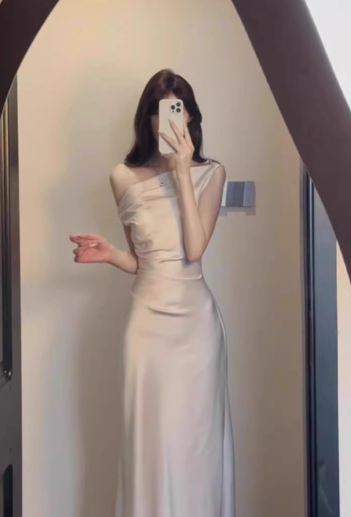 French style high-end sway collar off-shoulder dress waist-hugging hip acetate satin banquet dress R0426