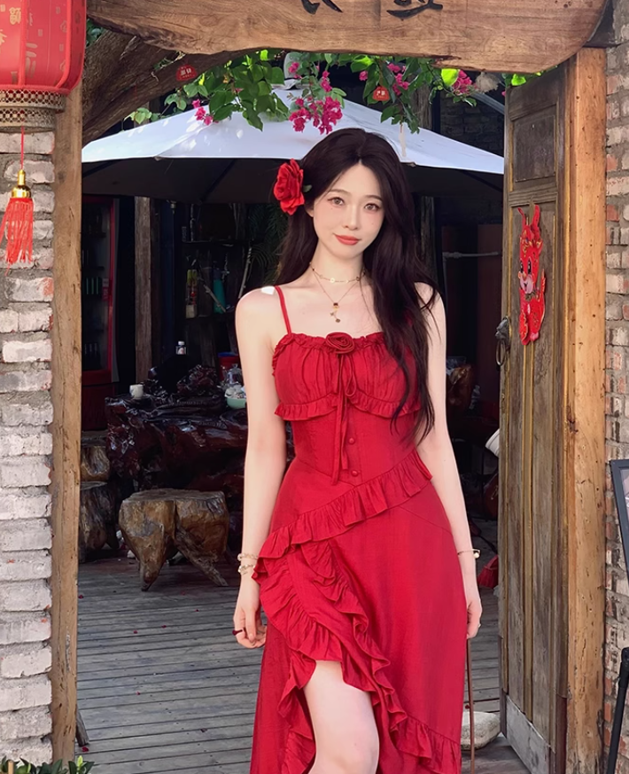 Large size French three-dimensional rose suspender dress high-end slim fit slit holiday dress R1847