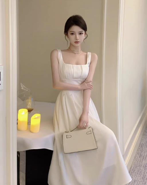 French suspender dress, gentle temperament, waist-length satin square collar, white dress R1524