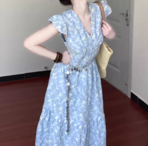 Blue v-neck floral dress with small flying sleeves, beautiful waist A-line beach dress R0781