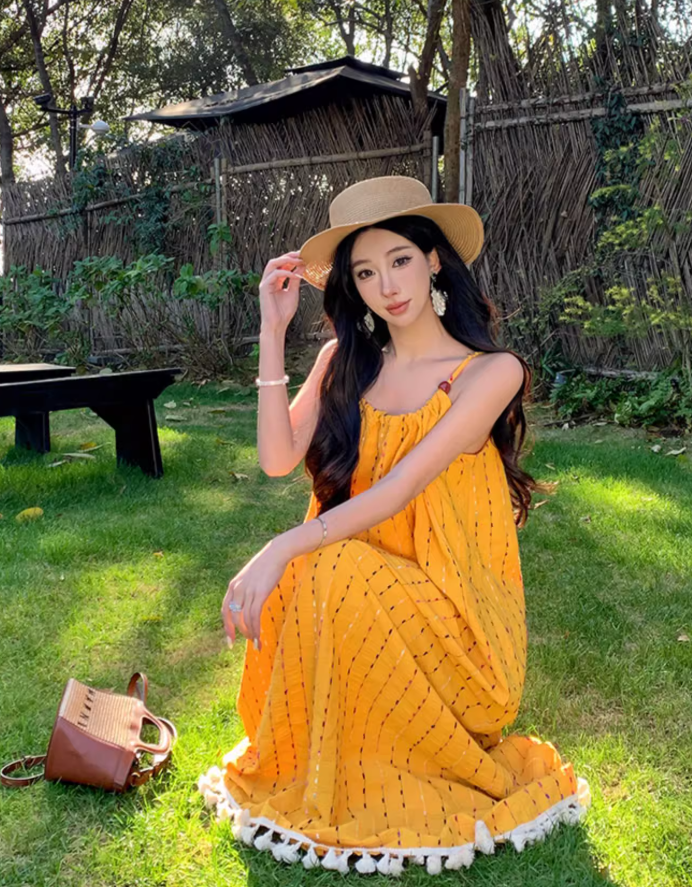 Relaxed yellow tassel sling white dress holiday temperament long dress beautiful beach dress R1621