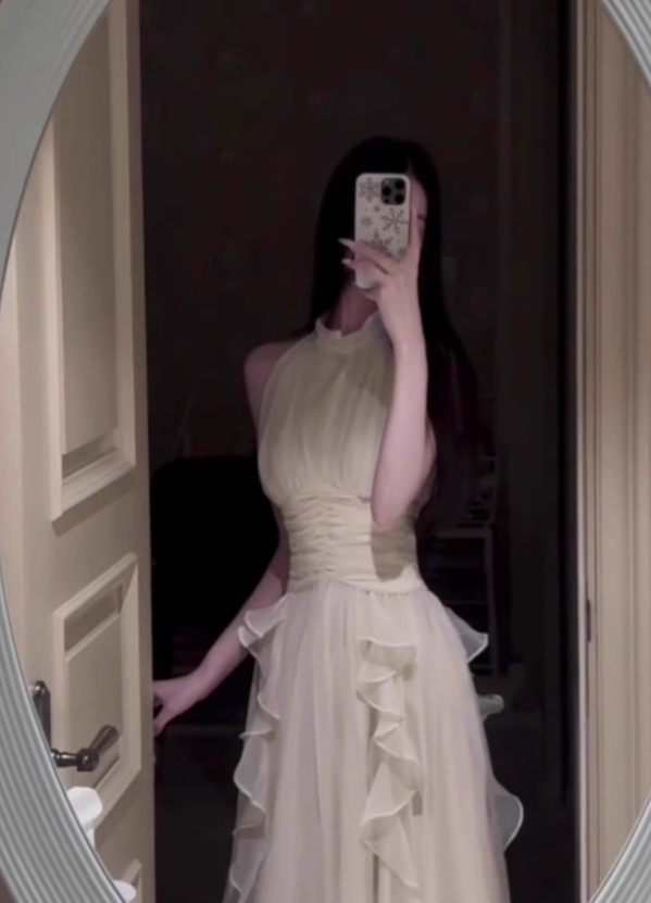 French style white sleeveless halter dress with gentle temperament, ruffled waist and slimming A-line long skirt R0433