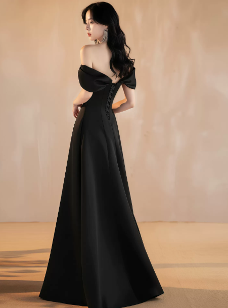 Minimalist Black Prom Dress ,A-Line Bateau Elegant Maxi Evening Dress RS1025