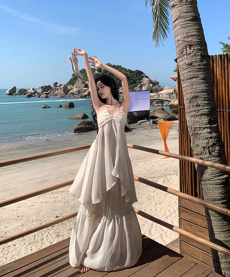 French retro atmosphere super fairy vacation sexy tube top halter neck suspender long dress R0190