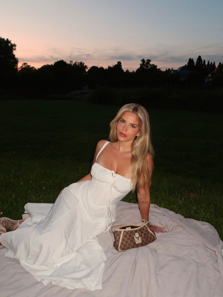 Clean Flowy Prom Gown White Women's Corset Maxi Party Dress — Fall Outfit 2026 New RS3080