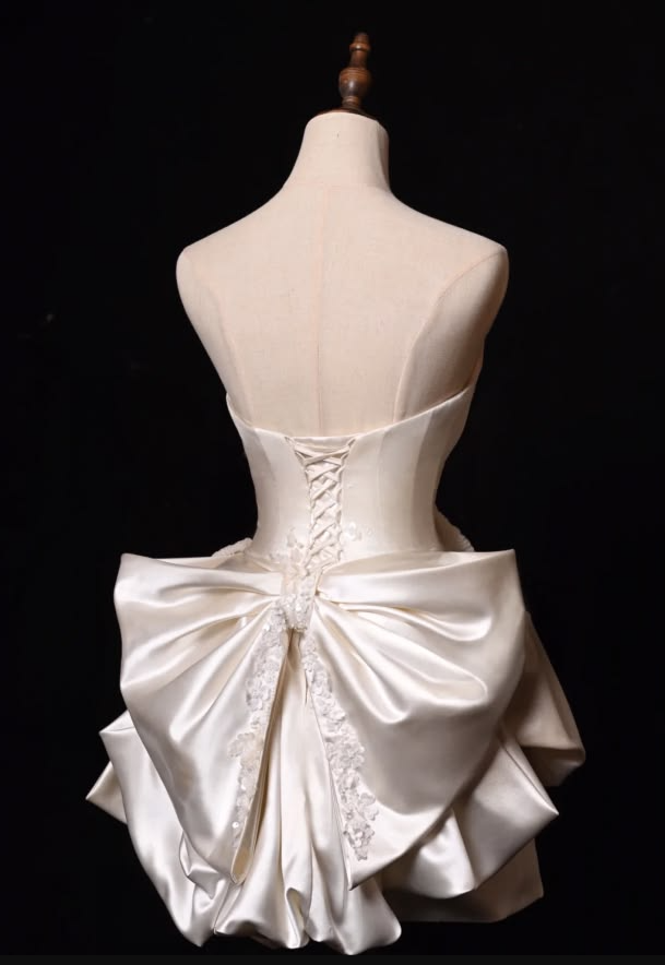 Charming Champagne Homecoming Dress ,A-Line Strapless Bow Decor Mini Prom Dress RS1101