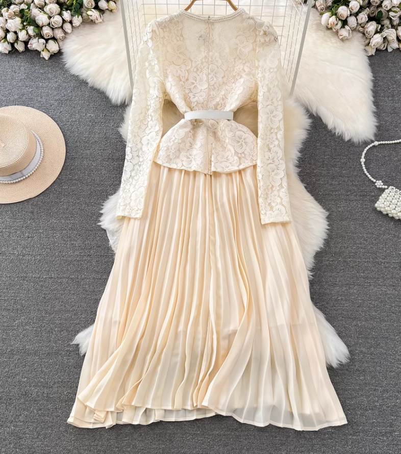 Celebrity temperament fake two-piece long-sleeved square-neck lace waist A-line wide swing dress R0330