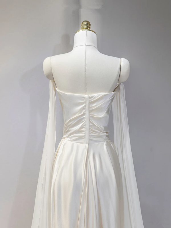White strapless, fitted, sexy long ball gown/bridal dress R9040