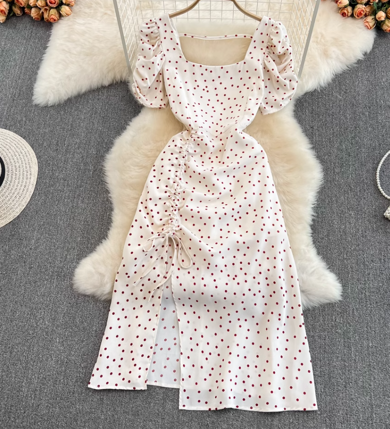 Holiday beach dress with open back, super fairy square collar, slim fit, puff sleeves, slit polka dot dress R0346