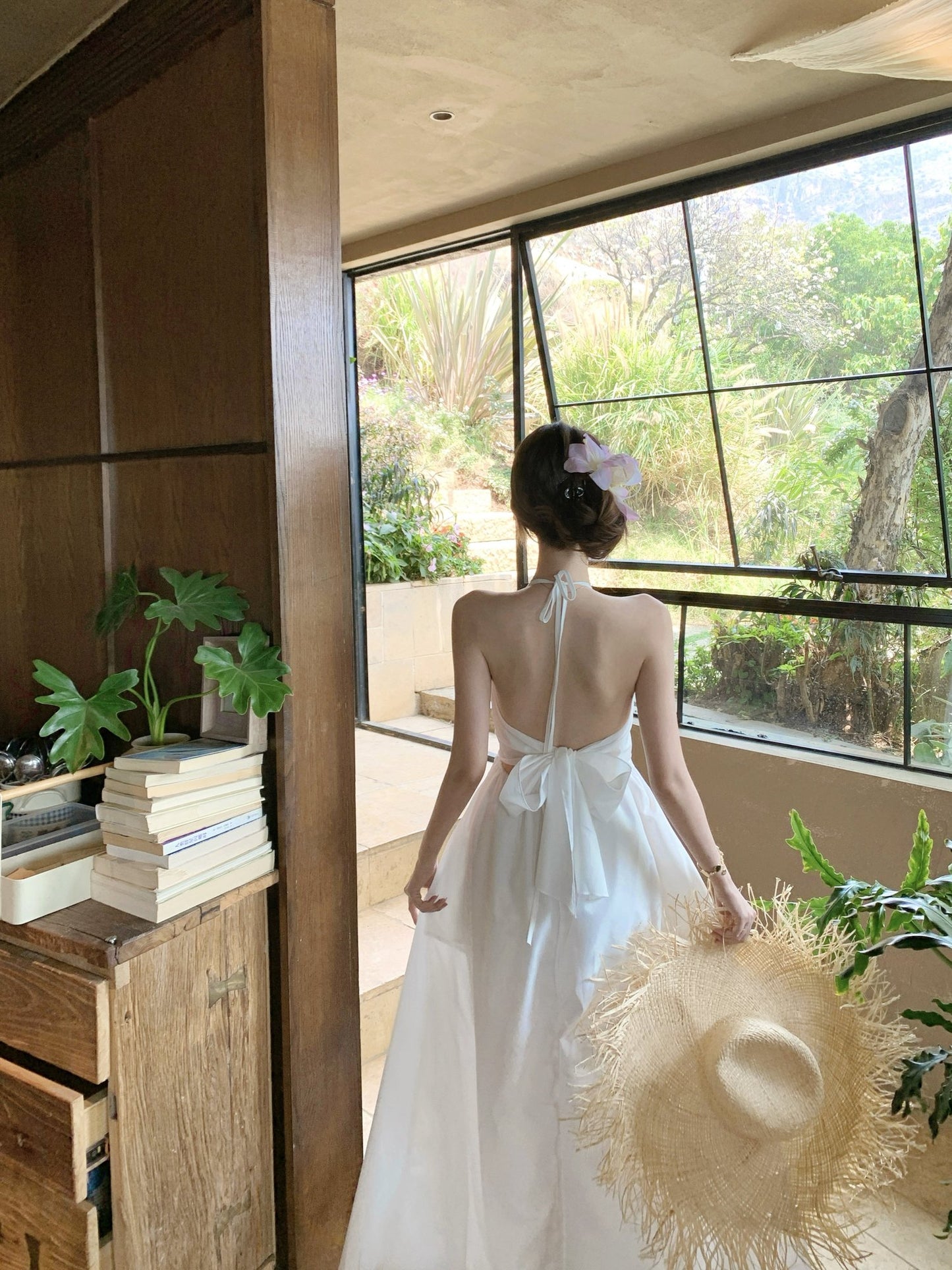 Temperamental high-end dress gentle style beautiful embroidered dress R0648