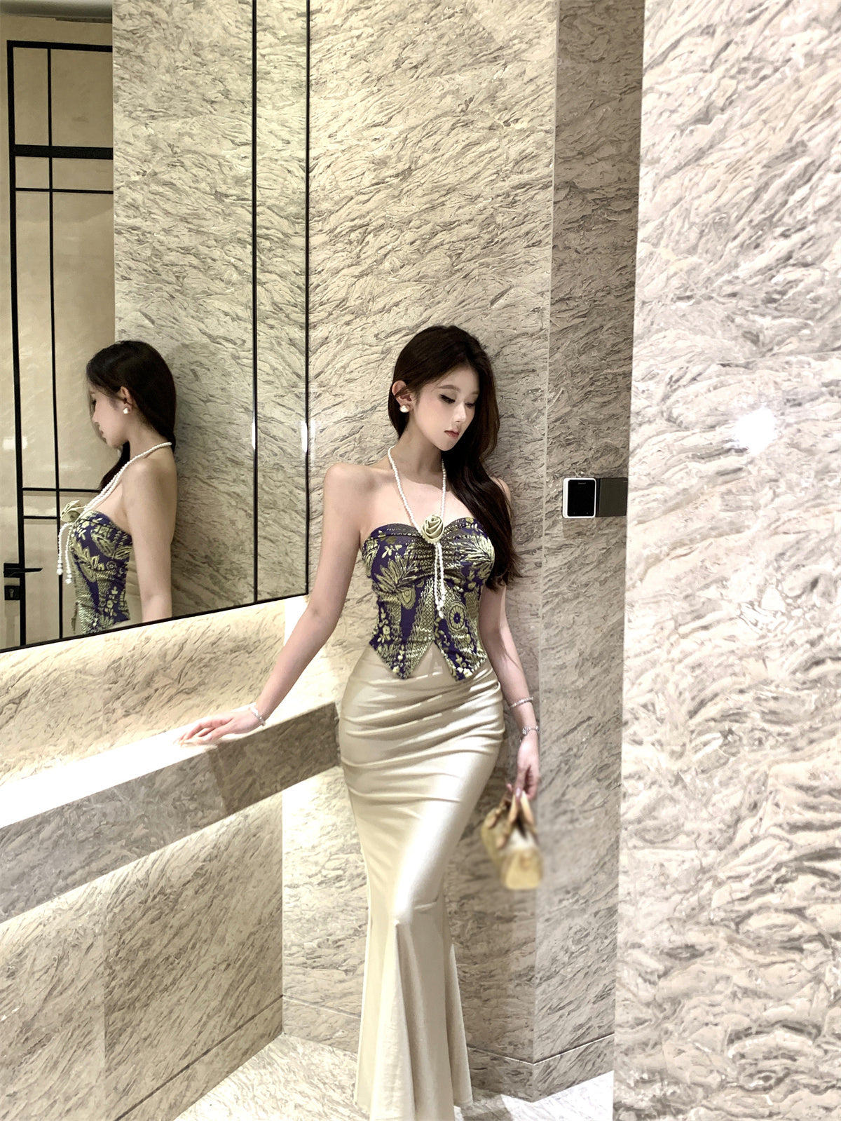 Temperament exquisite tube top halter neck dress beautiful waist hip skirt R0858