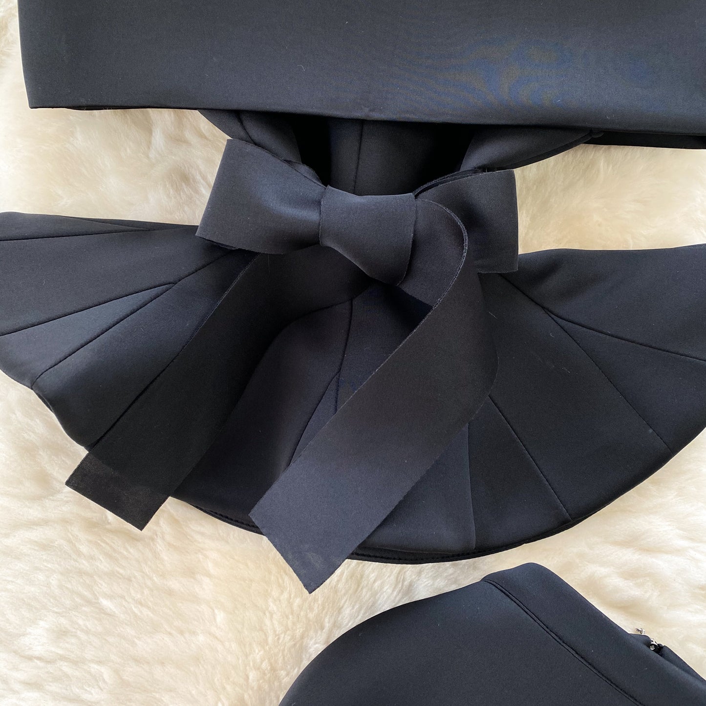 Palace style dress suit sexy one shoulder waist lotus leaf hem top versatile skirt two piece suit R2251