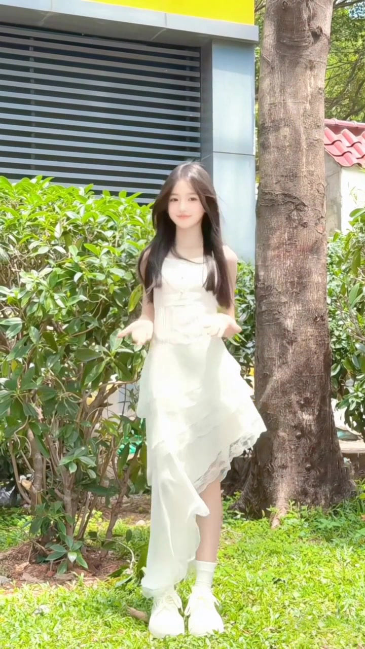 Irregular white suspender dress gentle temperament beautiful summer skirt R0756