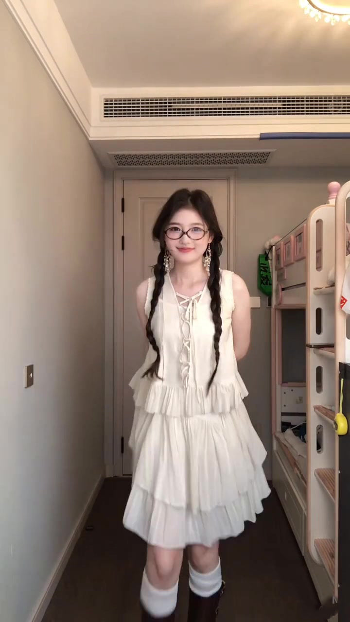 Travel wear beautiful sleeveless vest irregular short skirt two-piece suit female 2025 R0838