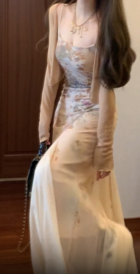 Floral suspender skirt gentle temperament beautiful waist slim hip skirt R0637