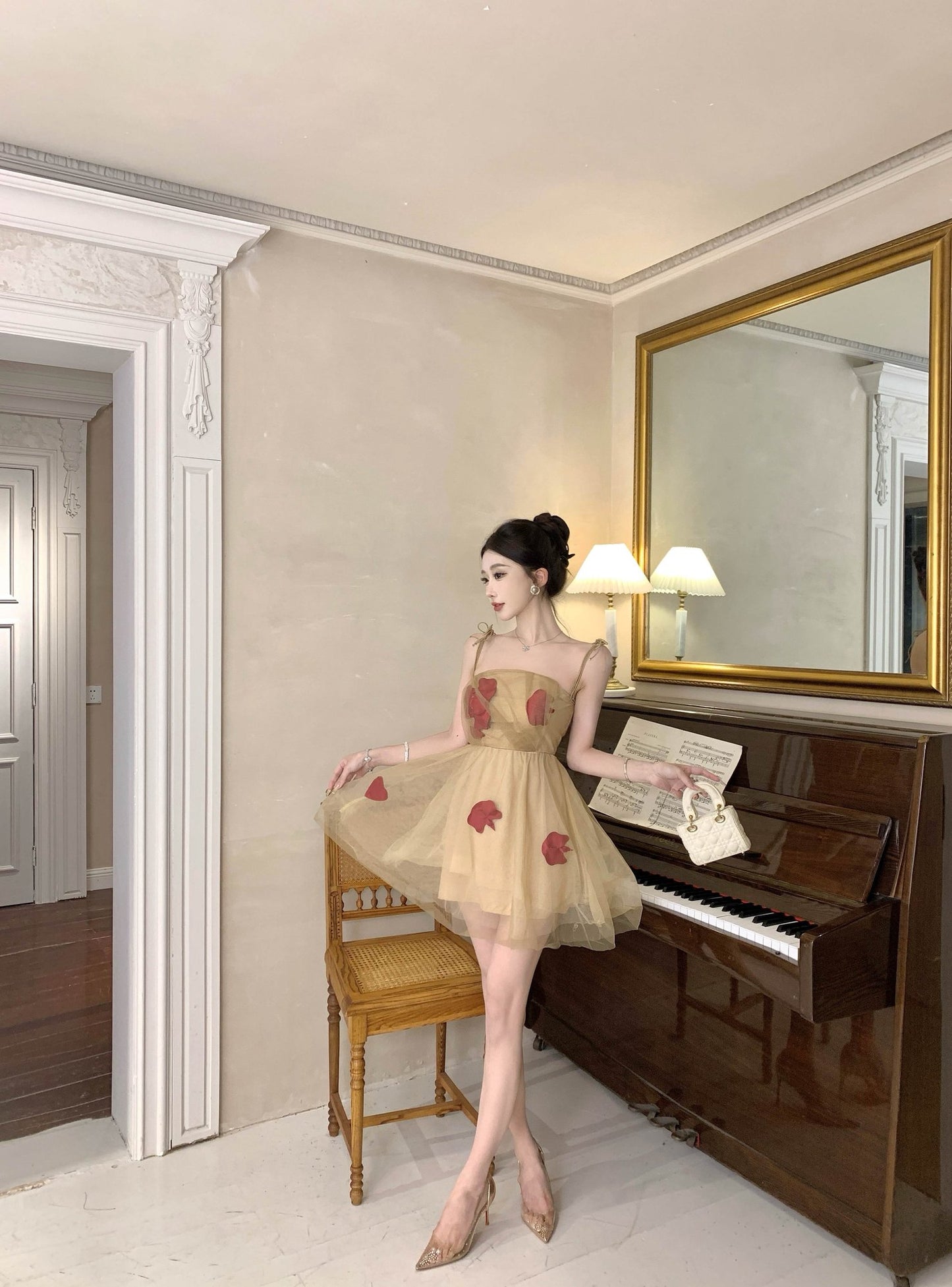 Gentle temperament mesh floral sling dress unique waist fluffy flower bud skirt R0494