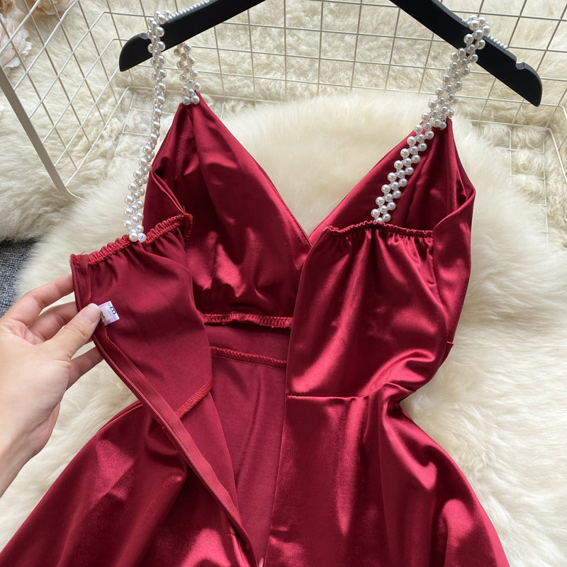 High-grade satin pearl suspender skirt new style niche waist V-neck sexy pure desire dress R2283
