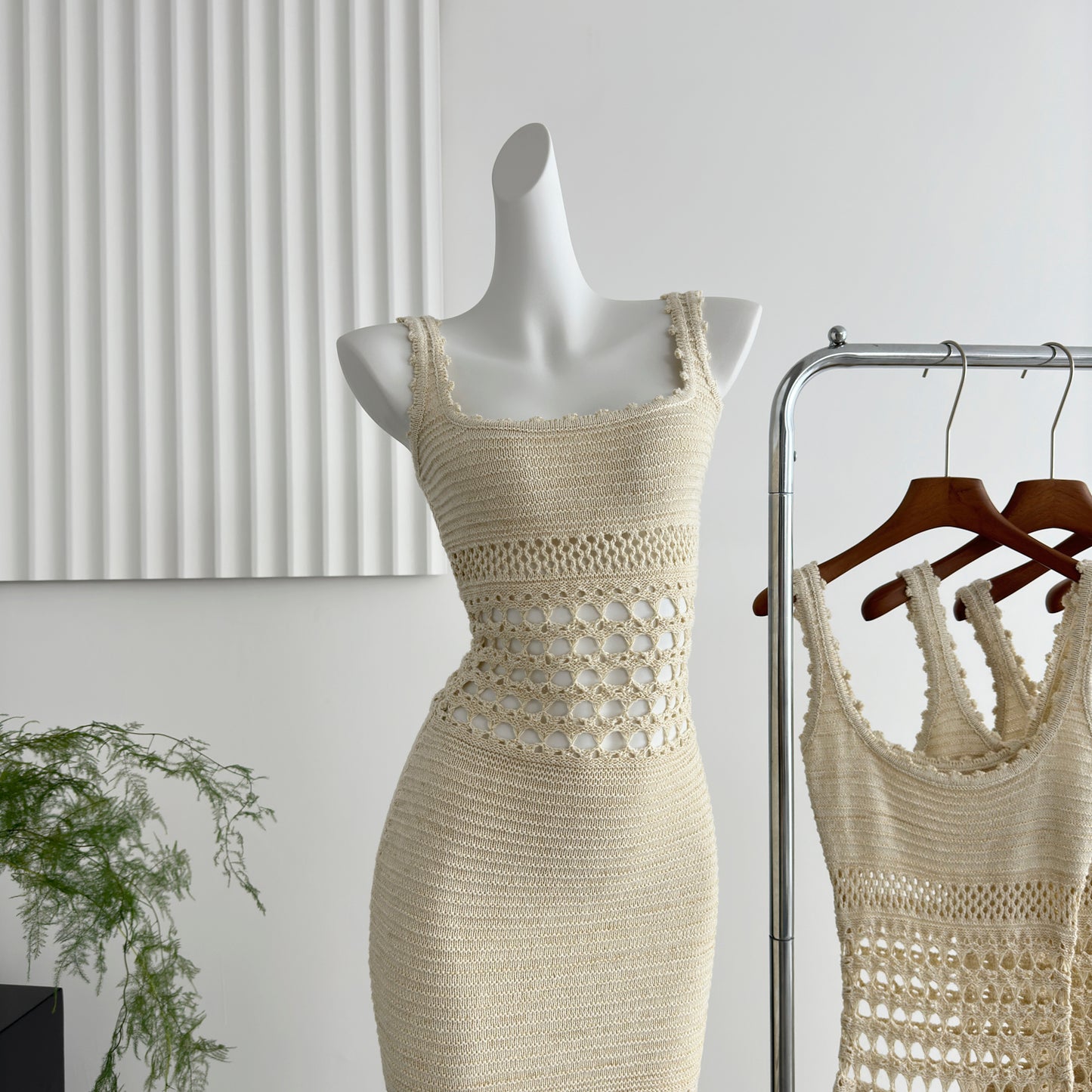 Knitted sexy hollow long skirt hip-wrapped glittering suspender dress R2081